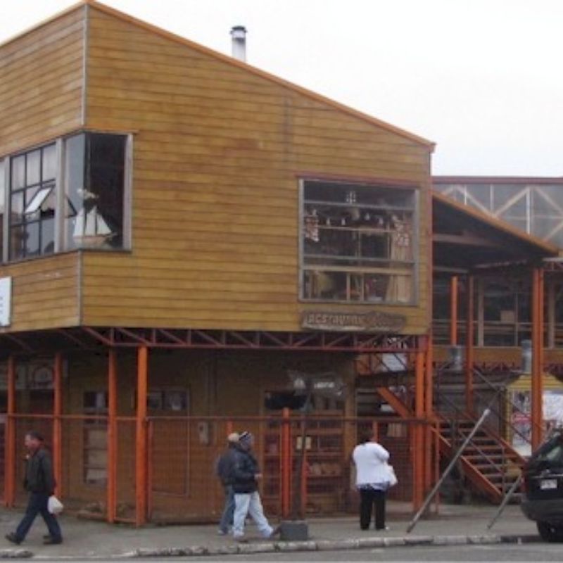 ¿Dónde comprar artesanías chilotas? 3 Mercado Municipal de ancud
