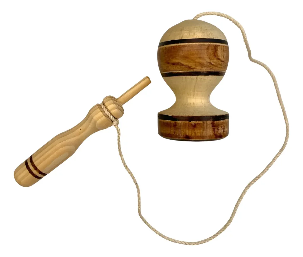 Juegos Tradicionales Chilenos para Fiestas Patrias 2026: Tradición, Cuero y Madera Hechos en Chile 3 emboque